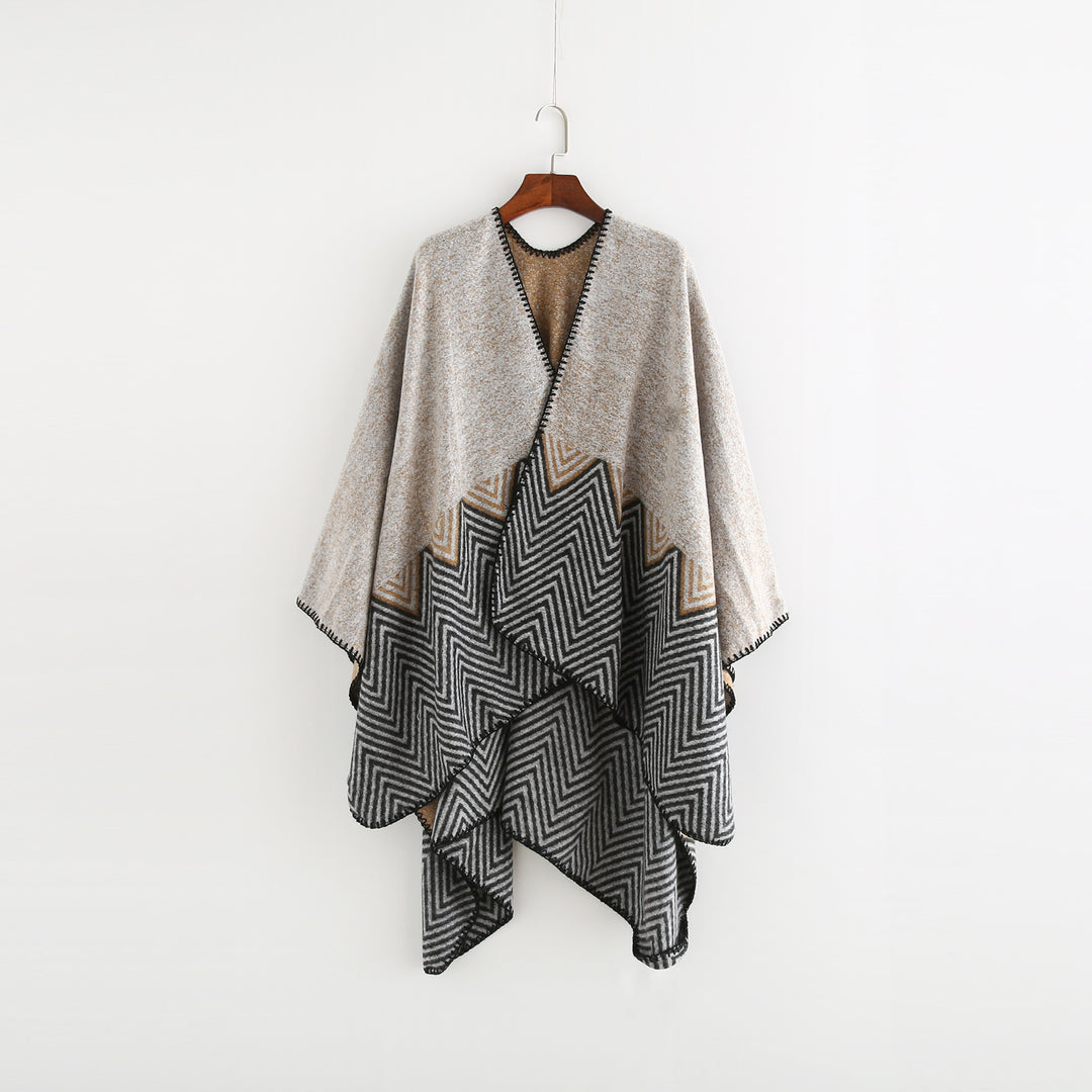 Damen Offener Ruana-Poncho im Oversize mit Chevron-Jacquard und Ziernaht – Célinea
