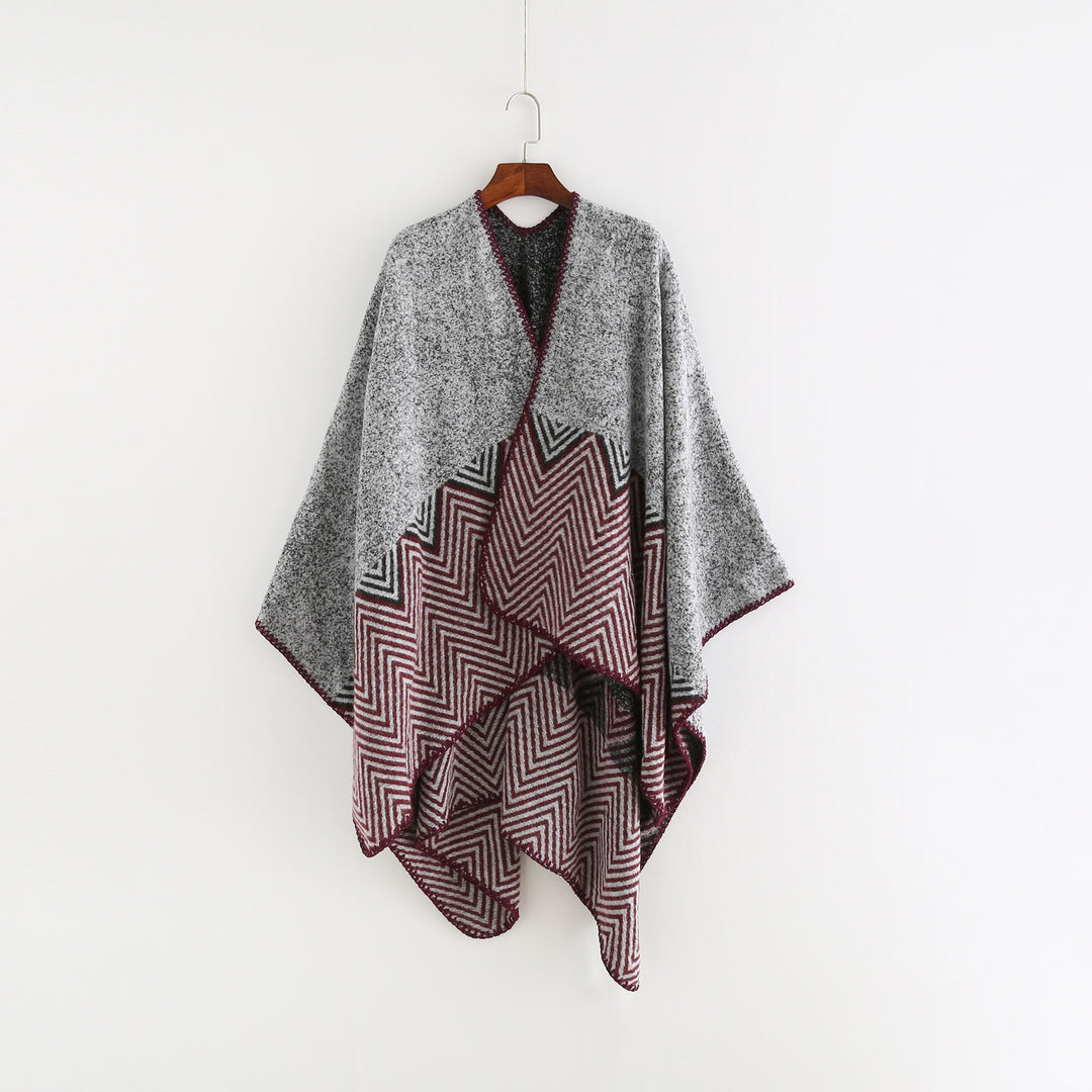 Damen Offener Ruana-Poncho im Oversize mit Chevron-Jacquard und Ziernaht – Célinea