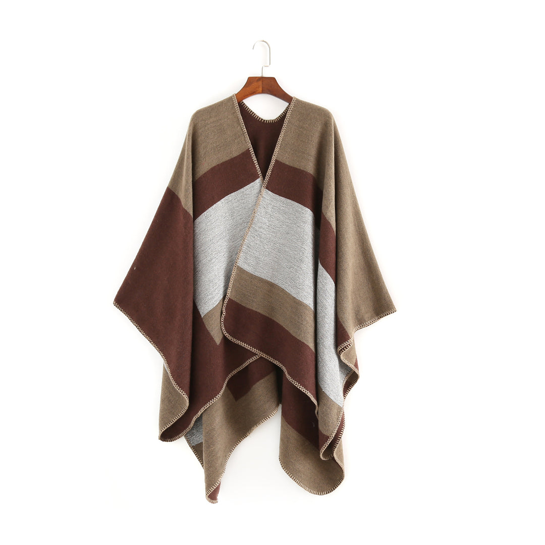 Damen Oversize‑Ruana‑Poncho aus Wollmix mit geometrischem Blockjacquard und V‑Ausschnitt – Veloura