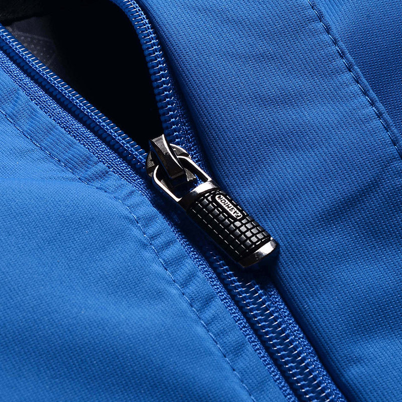Herren dreilagige Softshell-Outdoorjacke mit abnehmbarer Kapuze und verschweißten Nähten Echoarchiv