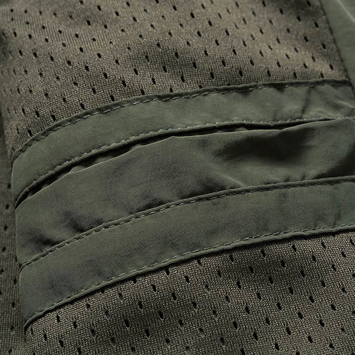 Herren Kapuzen-Softshelljacke mit Mesh-Innenfutter und multifunktionalen Reißverschlusstaschen Echoarchiv