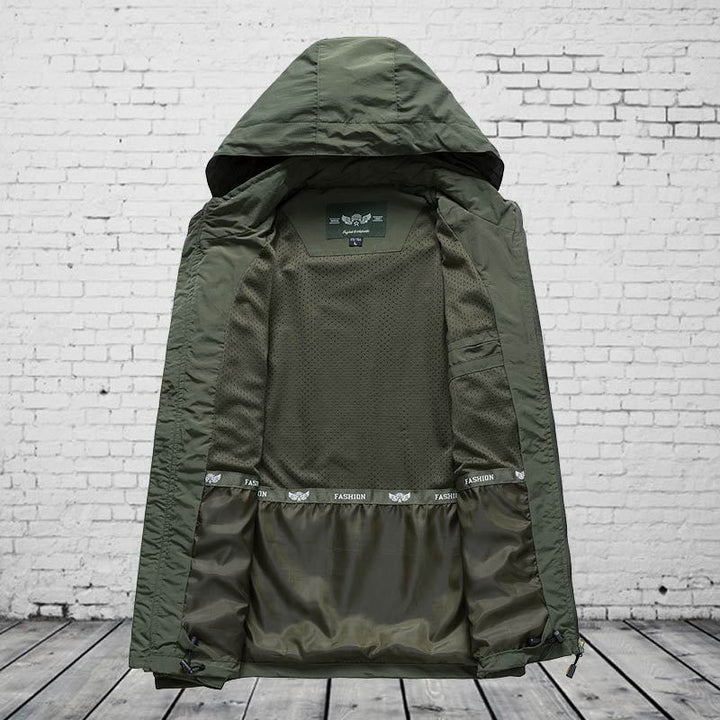 Herren Kapuzen-Softshelljacke mit Mesh-Innenfutter und multifunktionalen Reißverschlusstaschen Echoarchiv