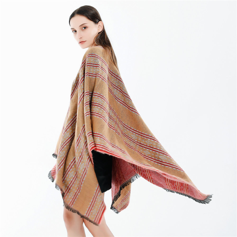 Damen Jacquard‑Ruana‑Poncho mit Fransen und offenem Oversize‑Fall Echo Archiv