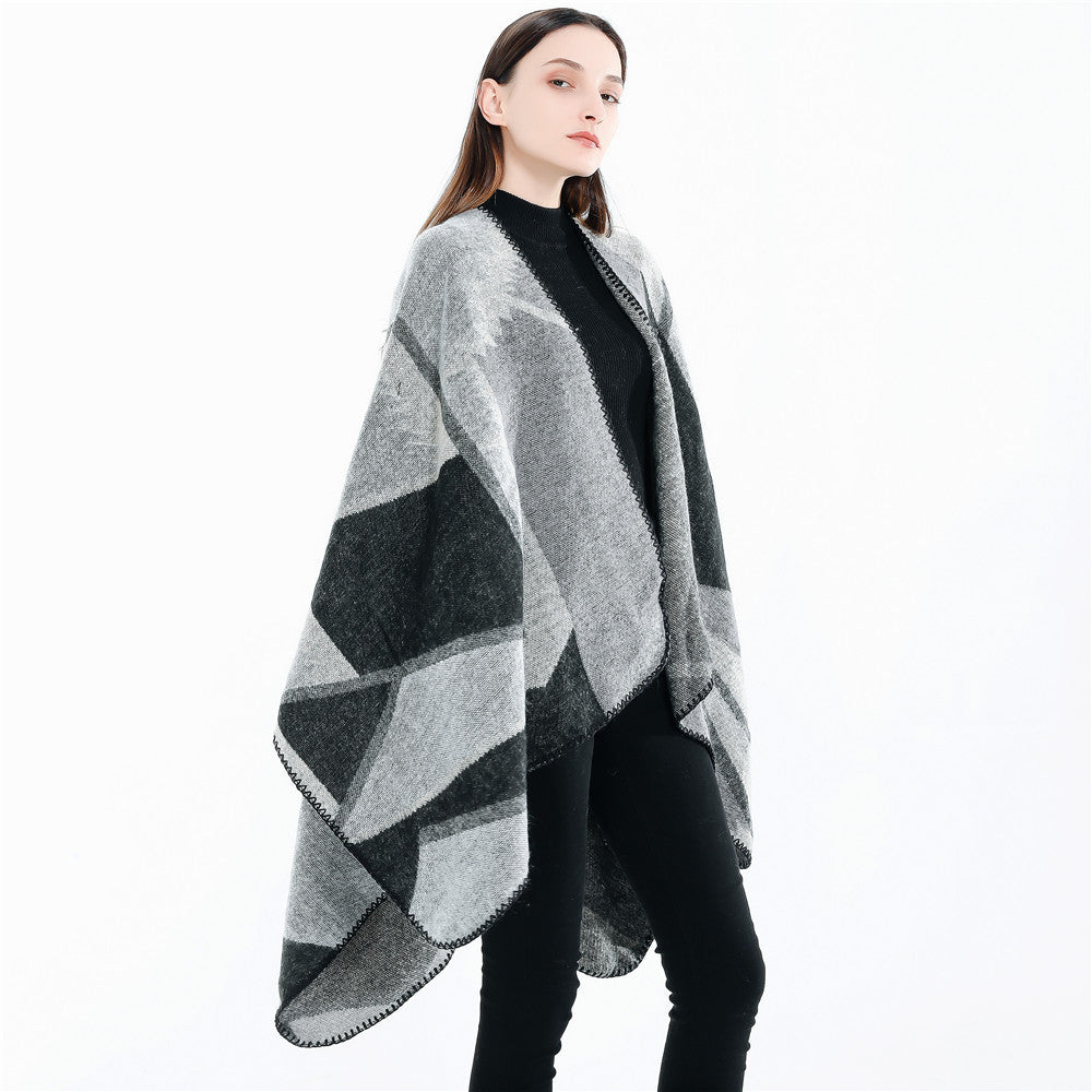 Damen Oversize-Geometrischer Jacquard-Poncho aus Wollmix Echo Archiv