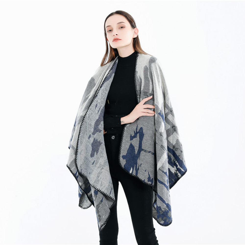 Damen Grobgewebter Kunstfaser-Ruana mit abstraktem Aquarellmuster und Zierkettensaum – Célinea