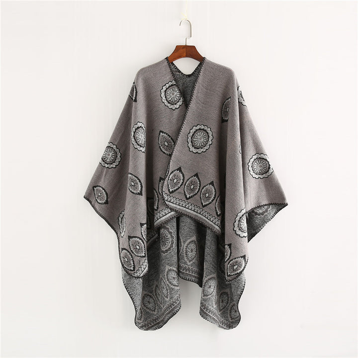 Damen Oversize-Ruana mit gewebtem Medaillon‑Jacquard und offenem Kimono‑Fall Echo Archiv