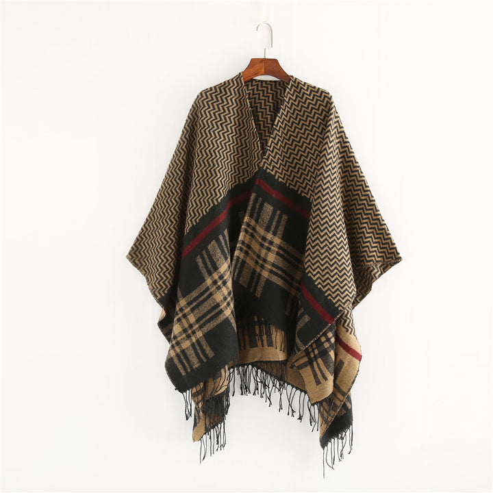 Damen Oversize-Umhangponcho aus Wollmix mit Karomuster, Zickzackjacquard und Fransensaum – Célinea