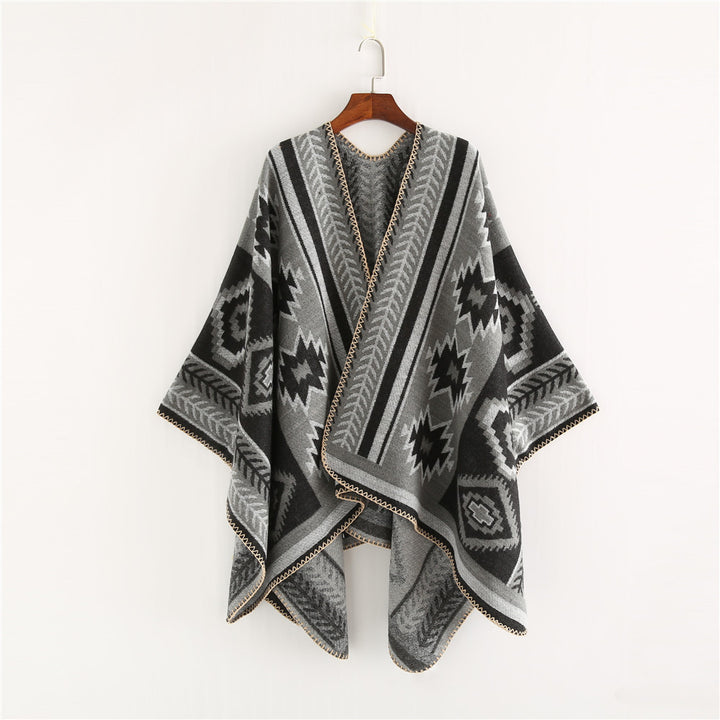 Damen Ethno‑Jacquard Ruana‑Poncho mit kastigem Oversize‑Fall und Zierkettelnaht Echo Archiv