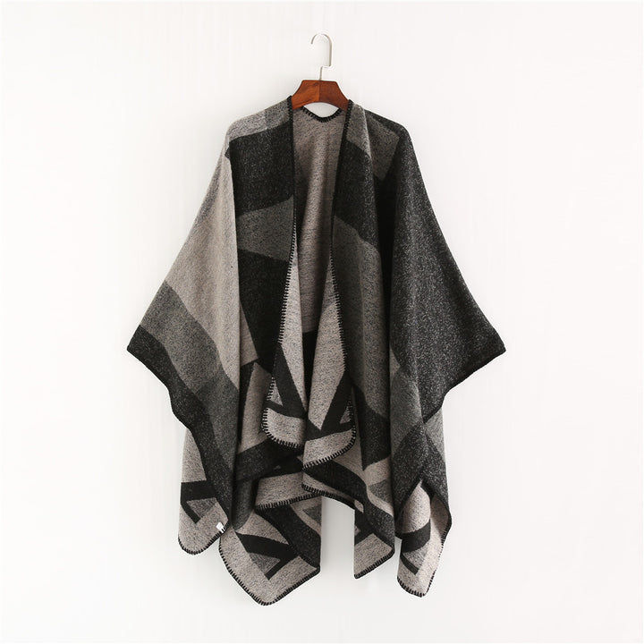 Damen Kastige Wollmix‑Ruana mit geometrischem Patchjacquard und Ziernaht – Célinea