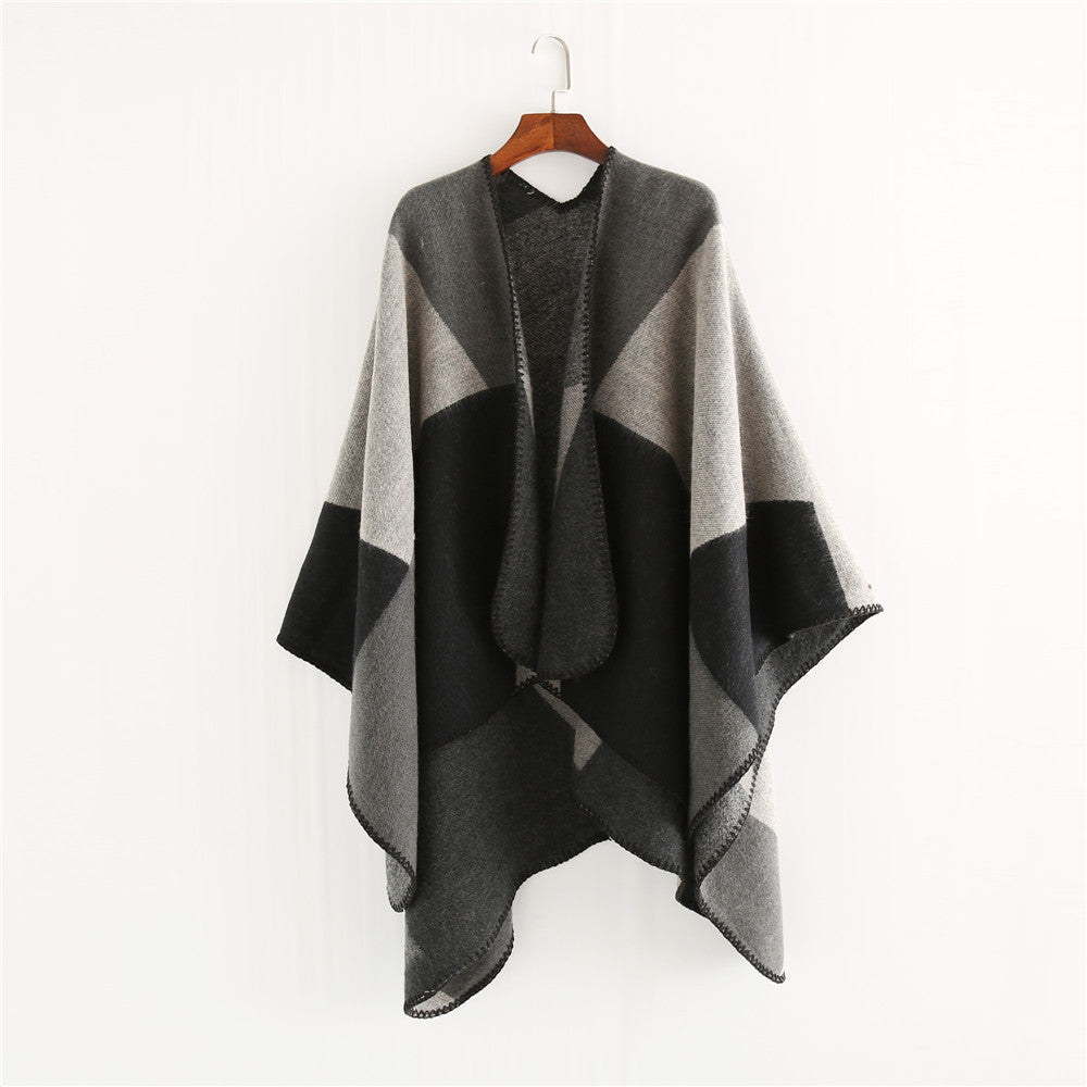 Damen Oversize-Strickruana mit geometrischem Colorblock, offener Front und Zierstichkante – Veloura