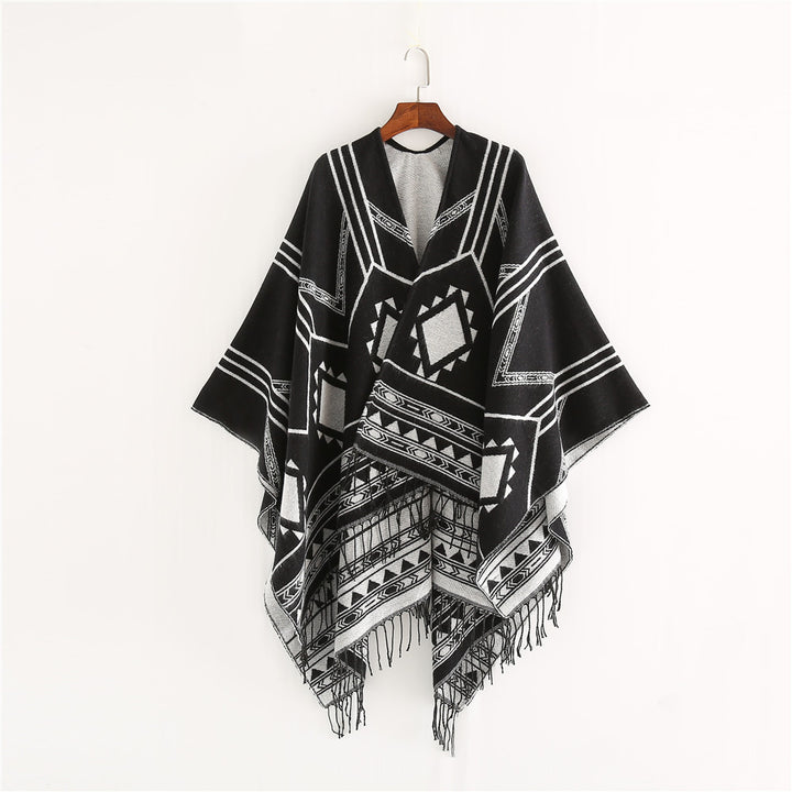 Unisex Ethno-Poncho aus weichem Strick mit Fransen und geometrischem Muster – Taviero