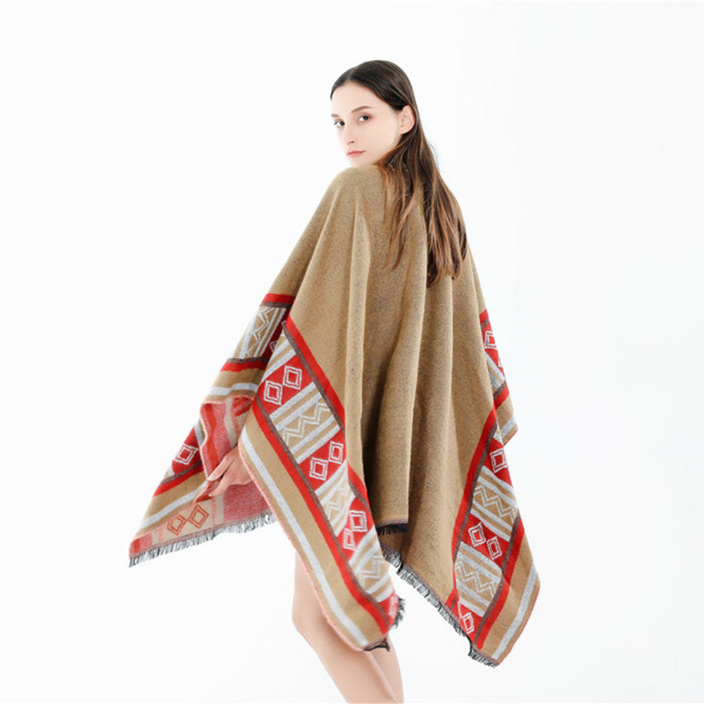 Damen Oversize-Ruana-Poncho im Boho-Ethno-Look aus Wollmix mit V-Ausschnitt und Fransensaum – Célinea
