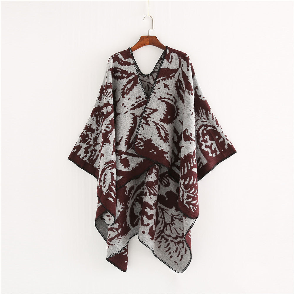 Damen Jacquard‑Ruana‑Überwurf mit floraler Webstruktur und dekorativer Kettelkante – Célinea