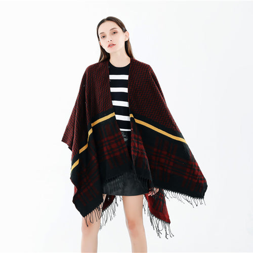 Damen Oversize-Umhangponcho aus Wollmix mit Karomuster, Zickzackjacquard und Fransensaum – Célinea