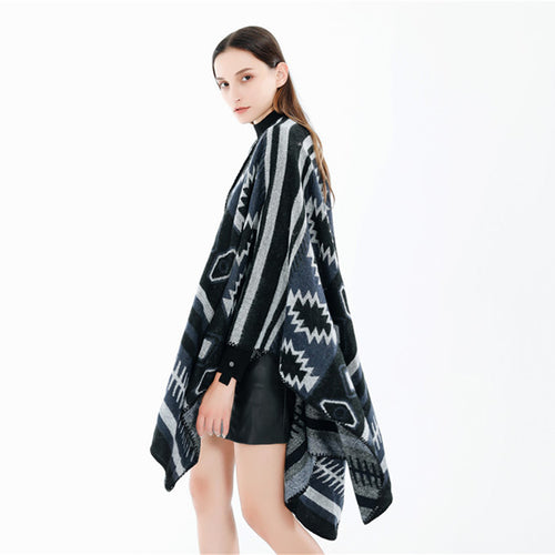 Damen Gewebter Jacquard-Ruana-Poncho mit geometrischem Ethno-Muster Echo Archiv