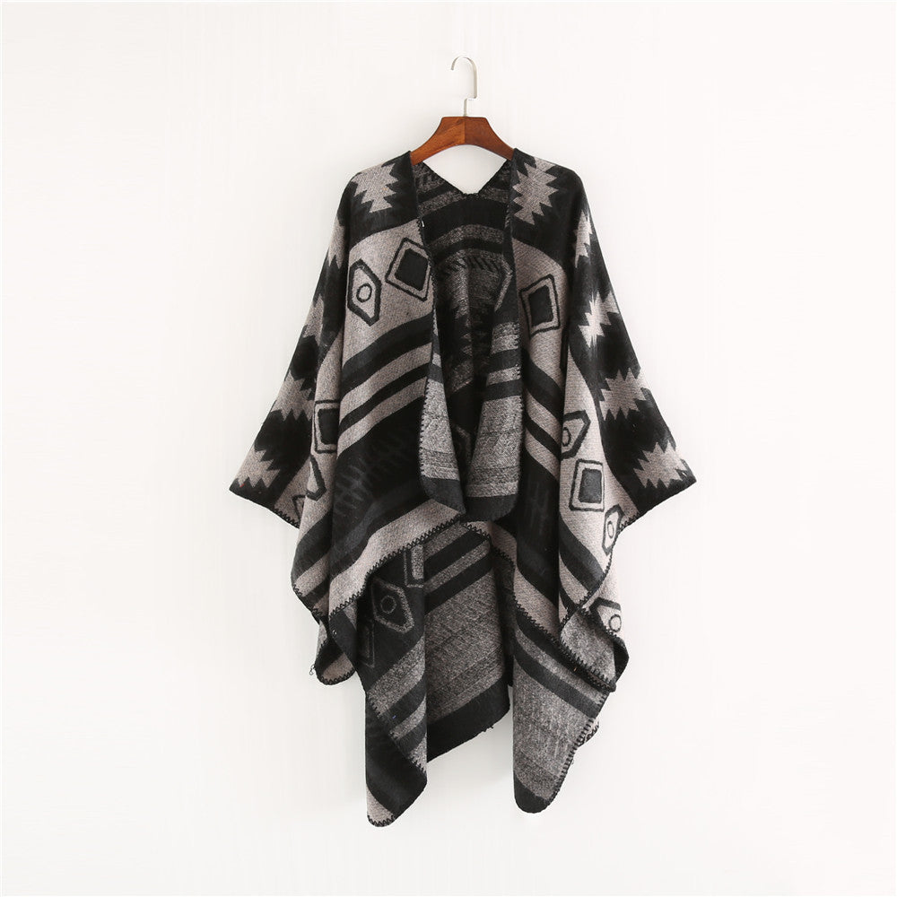 Damen Gewebter Jacquard-Ruana-Poncho mit geometrischem Ethno-Muster Echo Archiv