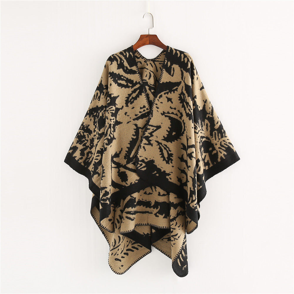 Damen Jacquard‑Ruana‑Überwurf mit floraler Webstruktur und dekorativer Kettelkante – Célinea