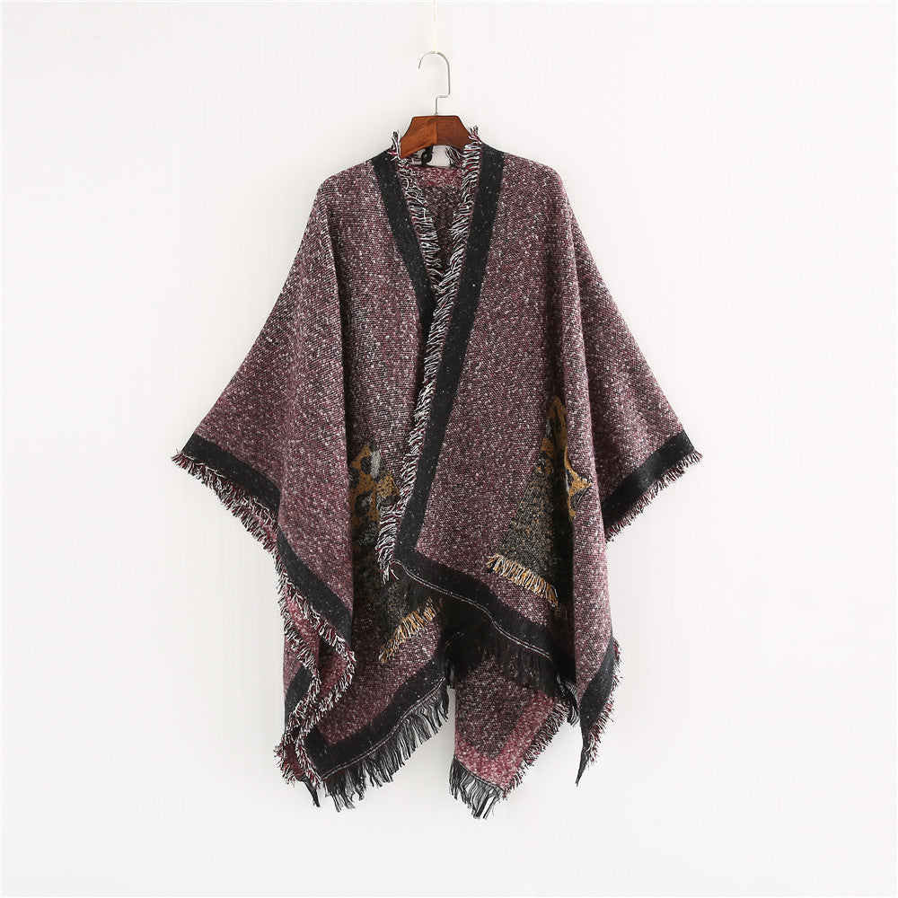 Damen Oversize-Ruana-Poncho im wolligen Mix mit Fransen und Kontrastkante – Montévia