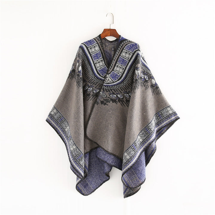 Damen Oversize-Ruana-Poncho im Ethno-Jacquard mit V-Ausschnitt und Bordürenkante – Célinea