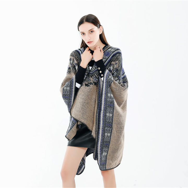 Damen Oversize-Ruana-Poncho im Ethno-Jacquard mit V-Ausschnitt und Bordürenkante – Célinea