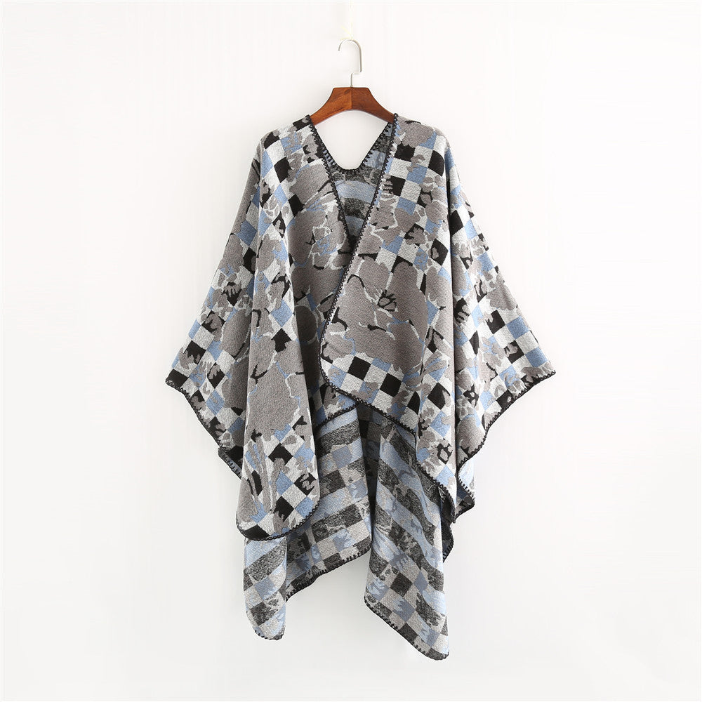 Damen Oversize-Ruana mit V-Ausschnitt und Jacquard-Karo-Floralmuster Echo Archiv