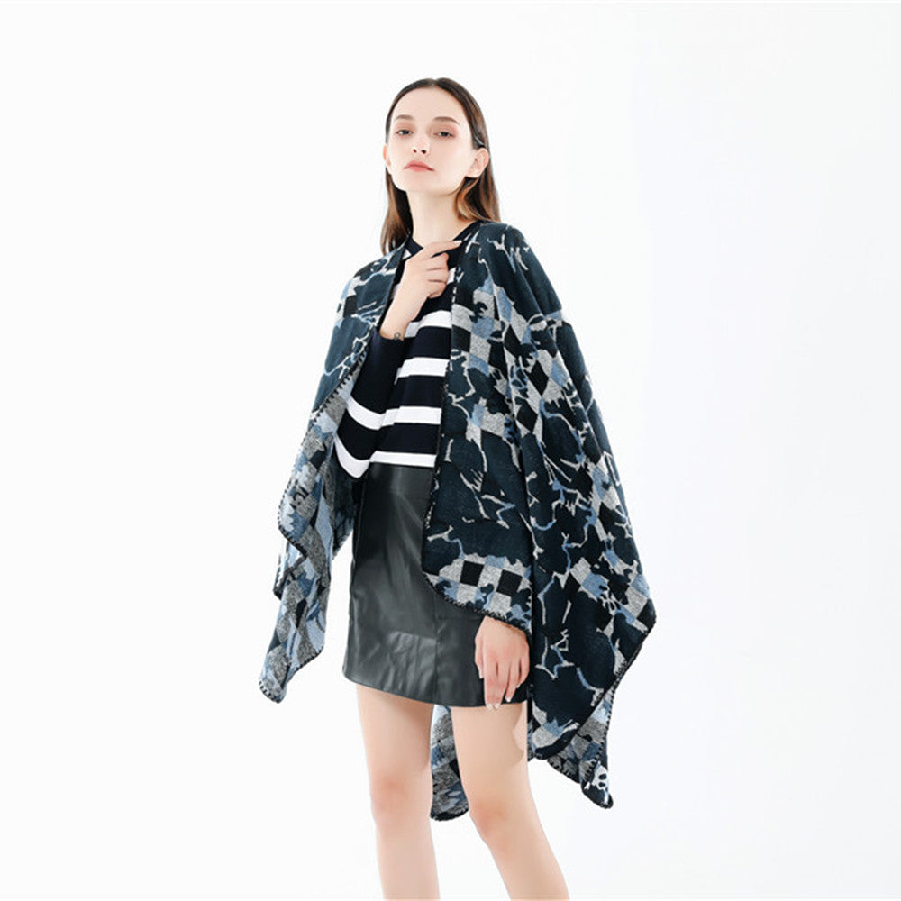 Damen Oversize-Ruana mit V-Ausschnitt und Jacquard-Karo-Floralmuster Echo Archiv