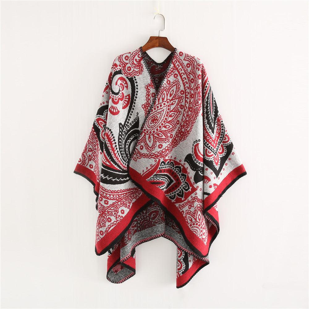 Damen Oversize-Ruana-Überwurf mit Paisley-Jacquard und Zierstichkante – Célinea