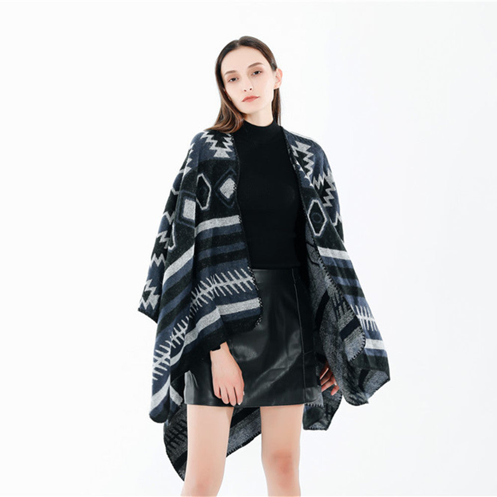 Damen Gewebter Jacquard-Ruana-Poncho mit geometrischem Ethno-Muster Echo Archiv
