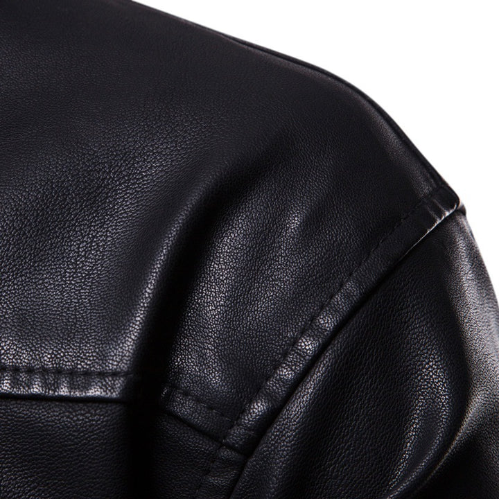 Herren Kunstleder Kapuzenjacke mit sportlichem Schnitt und einzigartigen Details Echoarchiv