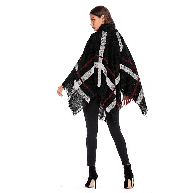Damen Grobgestricktes Poncho mit Rollkragen, Fransen & Karomuster Echoarchiv
