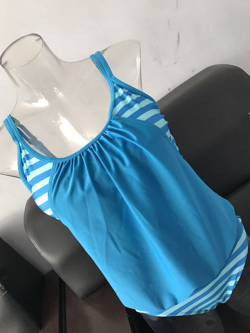Damen Tankini mit verstellbaren Trägern und Übergroßem Schnitt Echo Archiv
