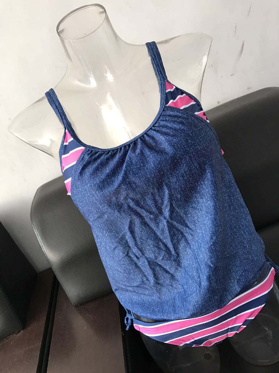 Damen Tankini mit verstellbaren Trägern und Übergroßem Schnitt Echo Archiv