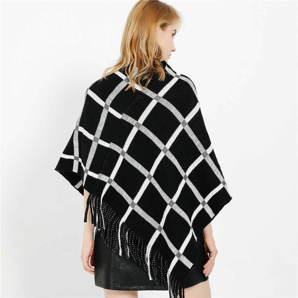 Damen Grobstrick-Poncho mit Karomuster und Fransensaum Echo Archiv
