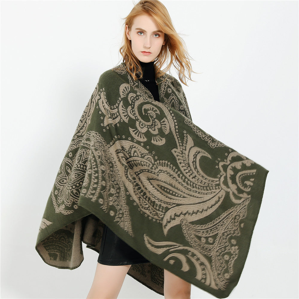 Damen Oversize-Ruana im Paisley-Jacquard mit offener Kimono-Silhouette Echo Archiv