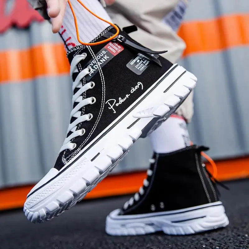 Sneaker High für Herren – Urbaner Stil und legerer Komfort – Tavélo