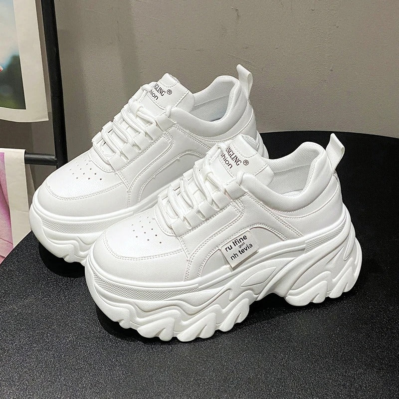 Bequeme Und Klobige Plateau-Sneakers – Névara