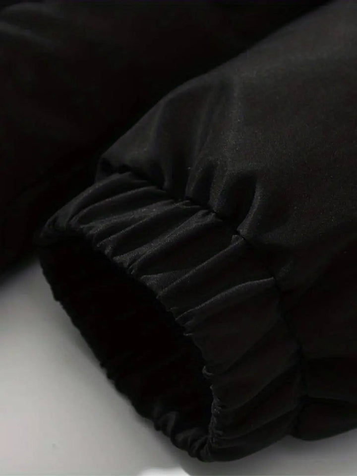 Echoarchiv | Warme Reißverschluss Winterjacke Komfort und Stil für Kalte Tage