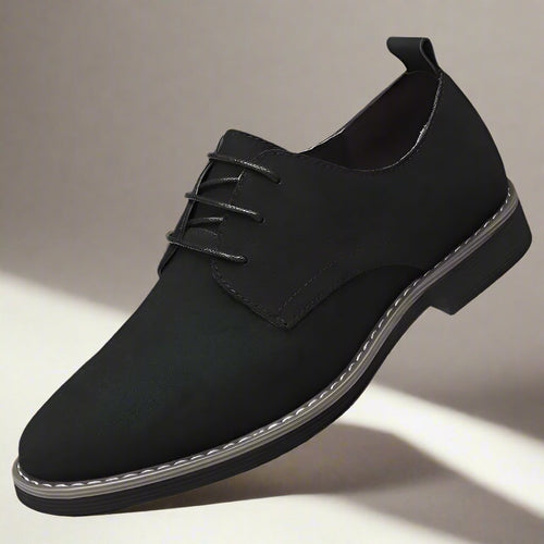 Echoarchiv | Gepflegte Herrenschuhe mit Schnürsenkeln