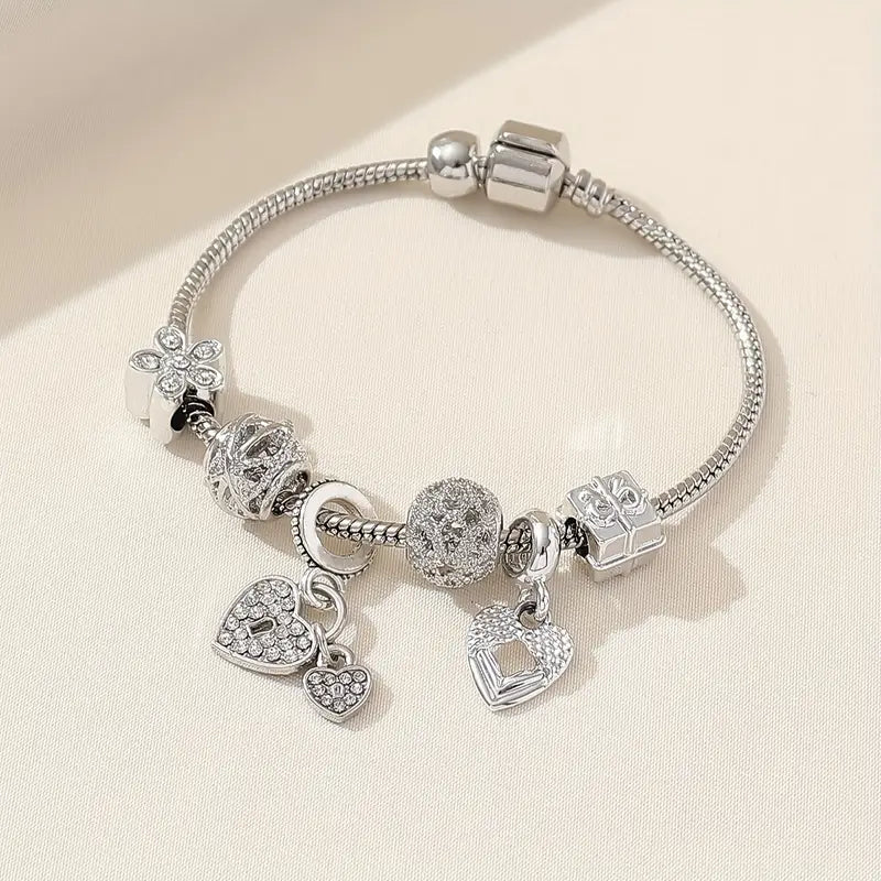 Echoarchiv Modisches Armband mit Strasssteinen und Blumen