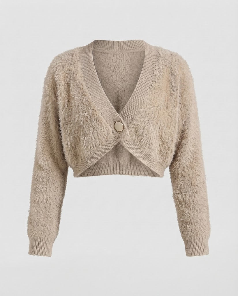 Damen Kurzcardigan aus flauschigem Kunstfell‑Strick mit tiefem V‑Ausschnitt und Zierknopf Echo Archiv