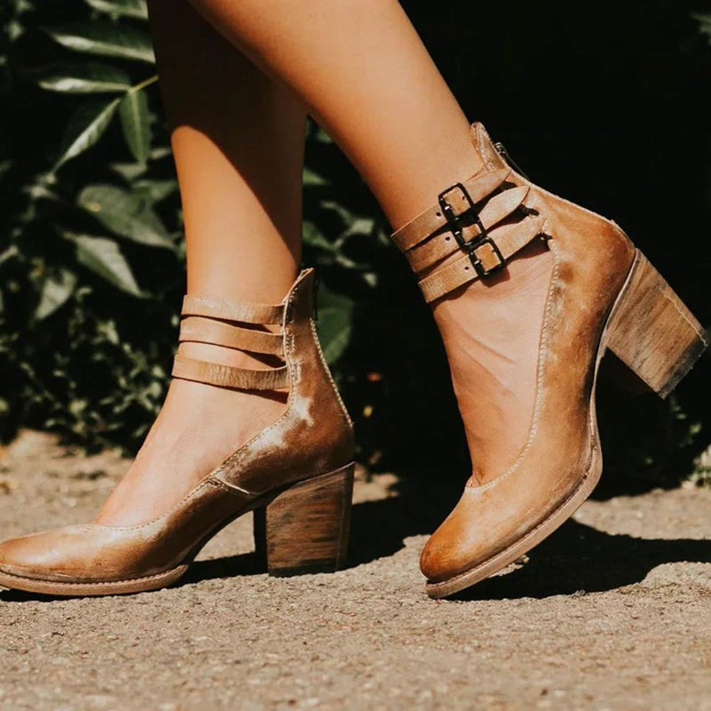 Echoarchiv | Orthopädische Sandalen mit Absatz Stil