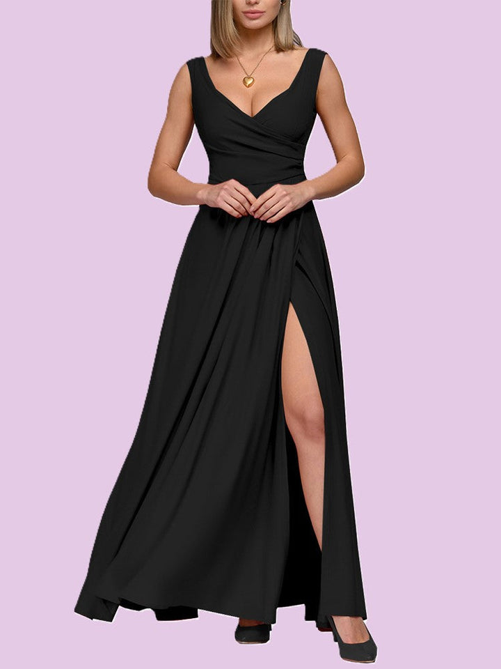Echoarchiv | Elegantes Maxi Kleid mit Tiefem V-Ausschnitt und Schlitz