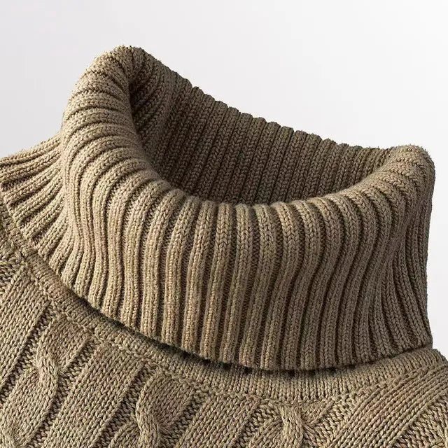 Echoarchiv | Kuscheliger Herrenpullover mit trendigem Rollkragen - Wintersaison 2024