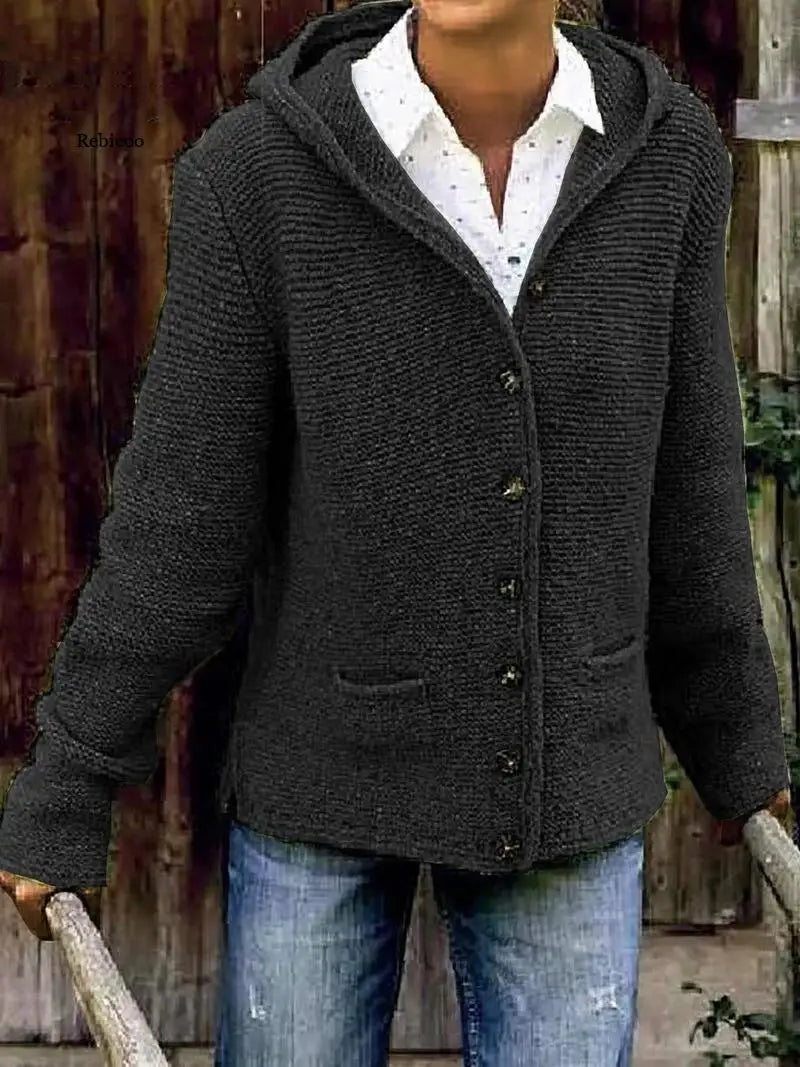 Echoarchiv | Stilvolles Strickjacke mit Kapuze