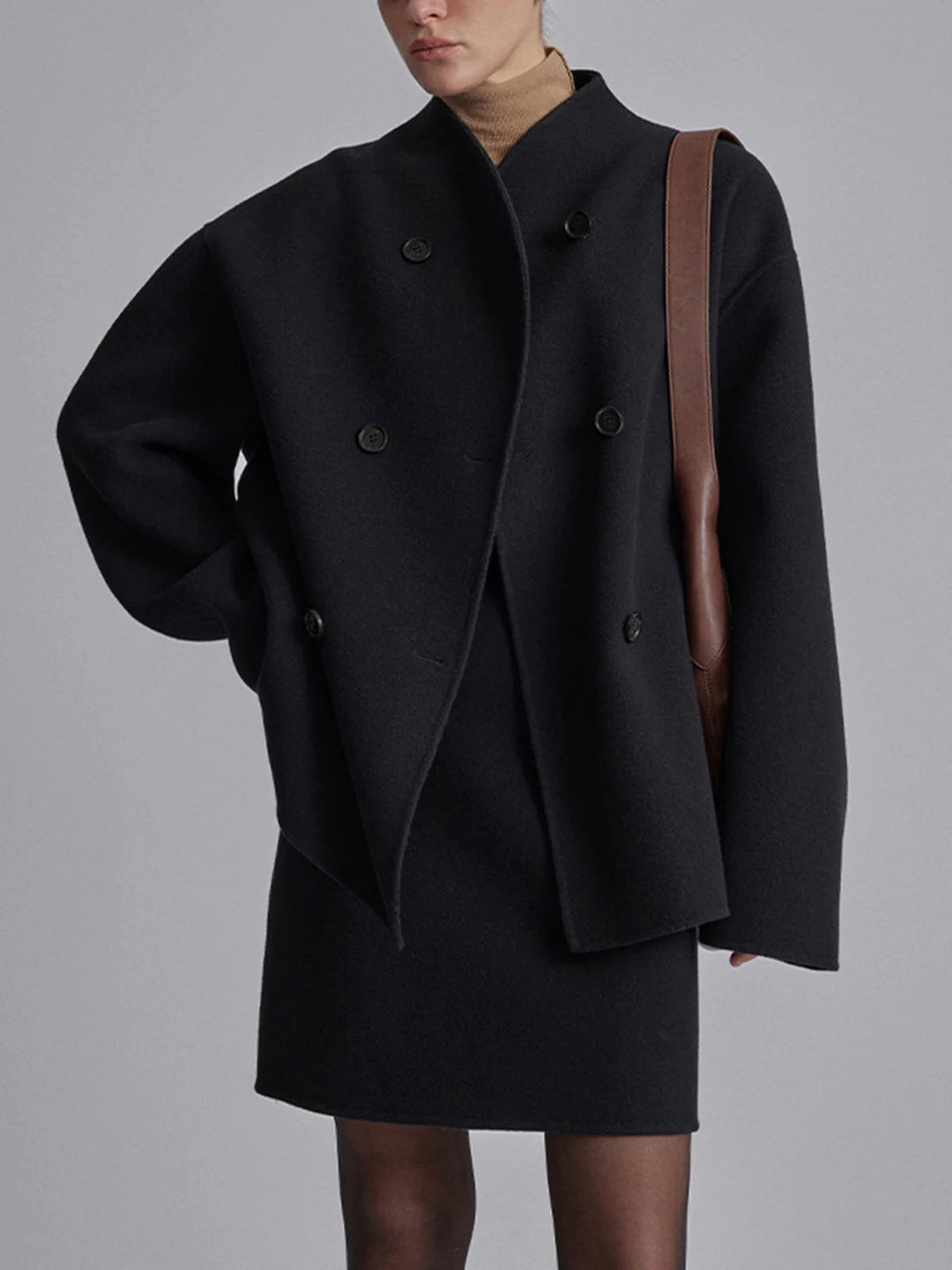 Echoarchiv | Kurze Wolljacke mit Doppelter Knopfreihe Wollmischung Echoarchivrn und Warm