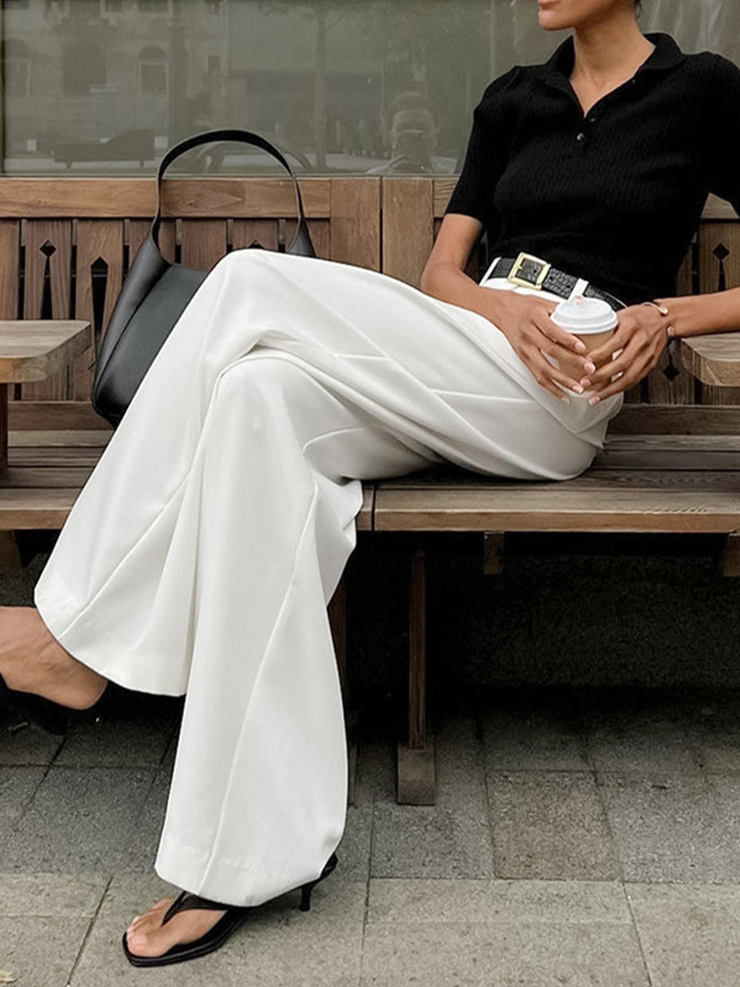 Echoarchiv | Elegante Hose mit Weitem Bein Ohne Gürtel