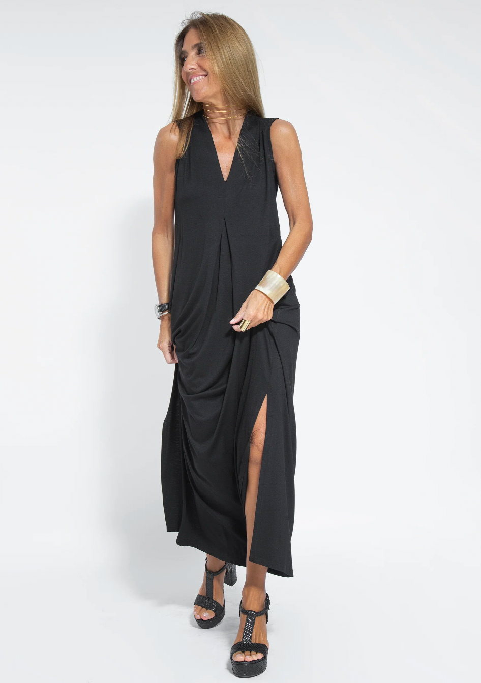 Elegantes Kleid-Weste-Set mit Schlankmachendem Schnitt für festliche Anlässe | Echoarchiv