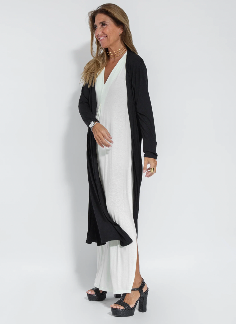 Elegantes Kleid-Weste-Set mit Schlankmachendem Schnitt für festliche Anlässe | Echoarchiv