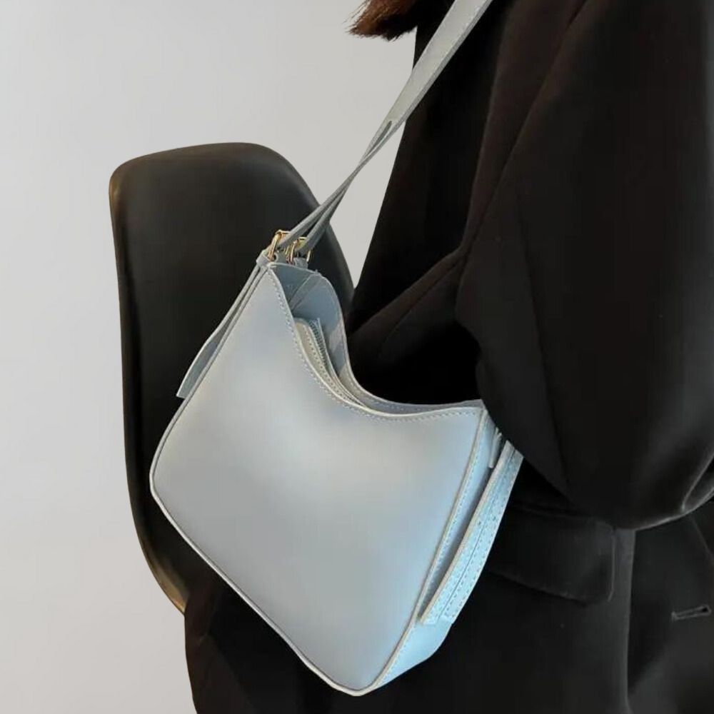 Schlichte und elegante Crossbody-Tasche im minimalistischen Design | Vegan – Avelisse