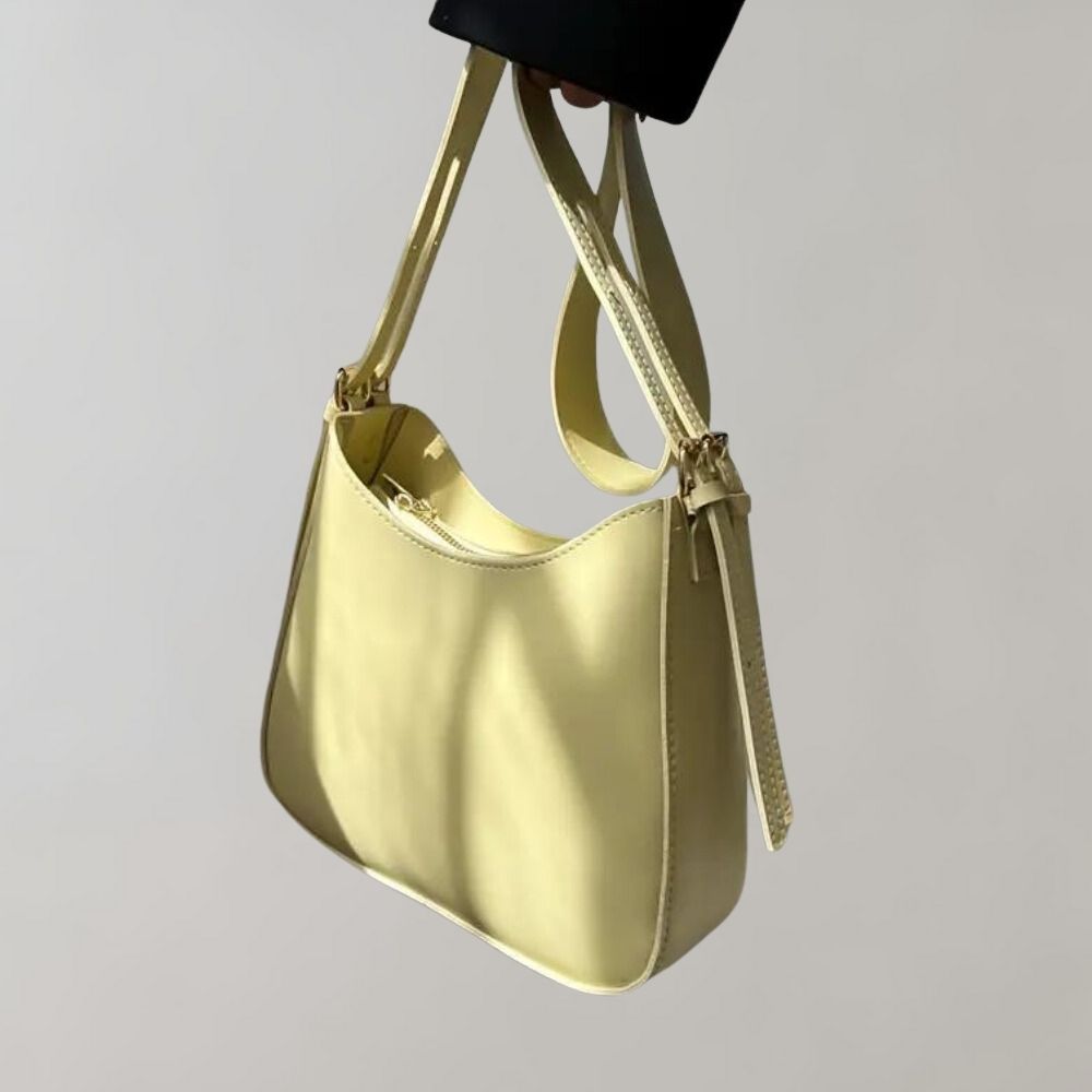 Schlichte und elegante Crossbody-Tasche im minimalistischen Design | Vegan – Avelisse